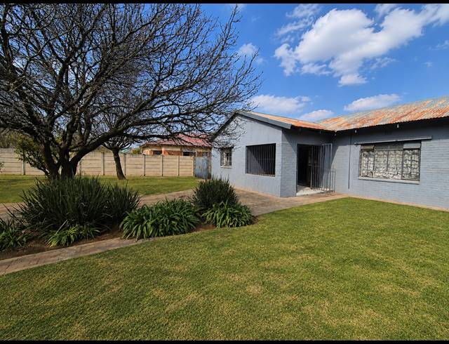 3 BEDROOM HOUSE FOR SALE IN DUNCANVILLE